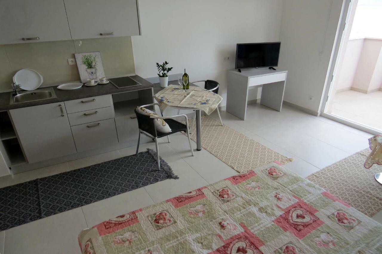 Apartments Medvidovic Baška Voda Esterno foto
